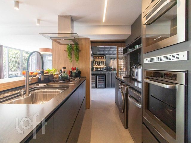 Apartamento com 132m², 2 dormitórios, 2 suítes, 1 vaga, Menino Deus em Porto Alegre