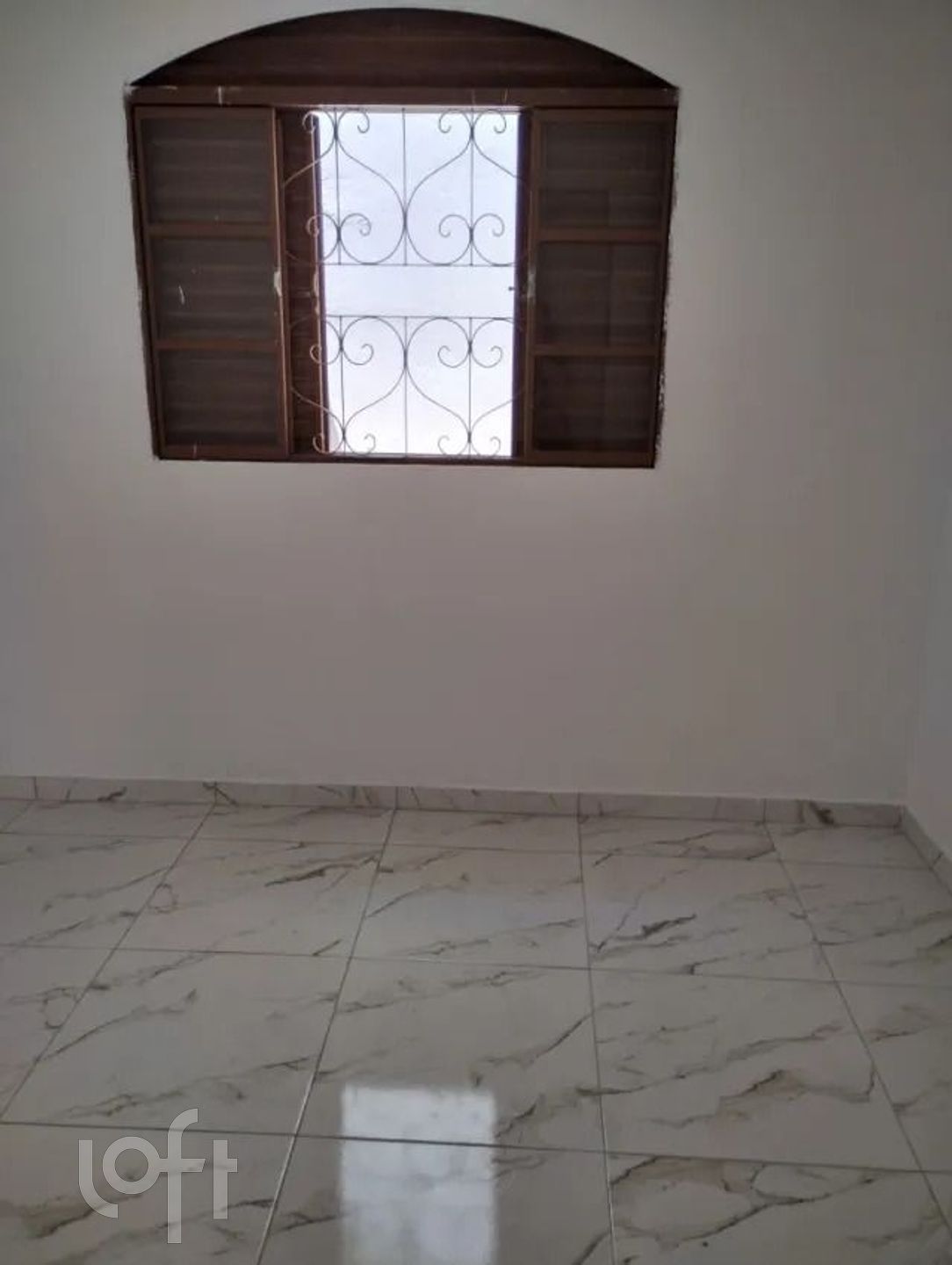 Casa à venda com 3 quartos, 140m² - Foto 2