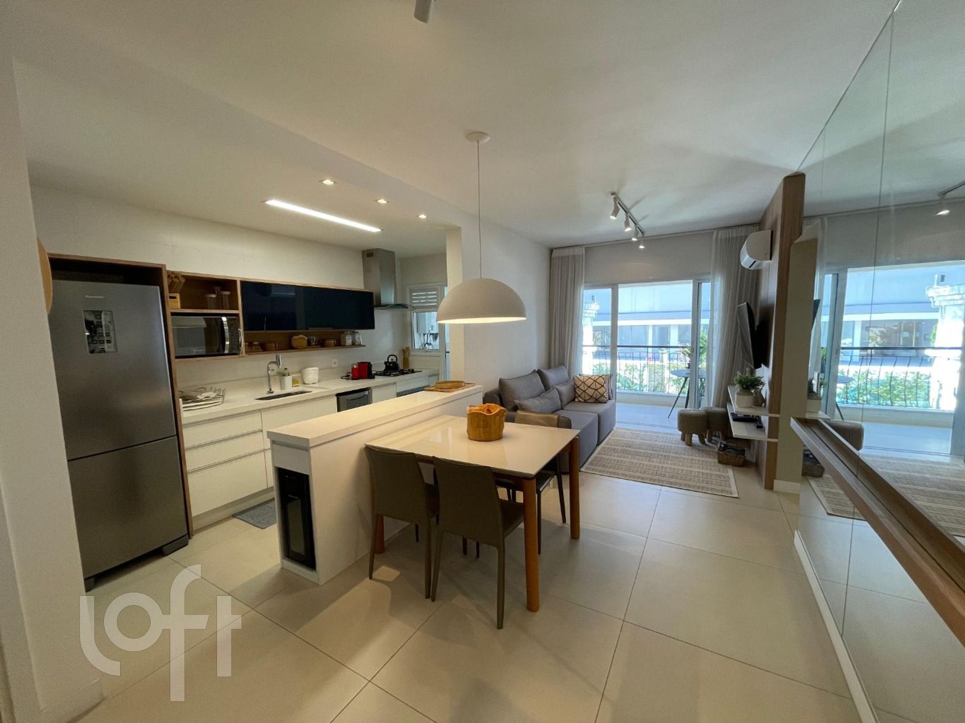 Apartamento à venda em Jurere Leste com 84 m², 2 quartos, 1 suíte, 1 vaga