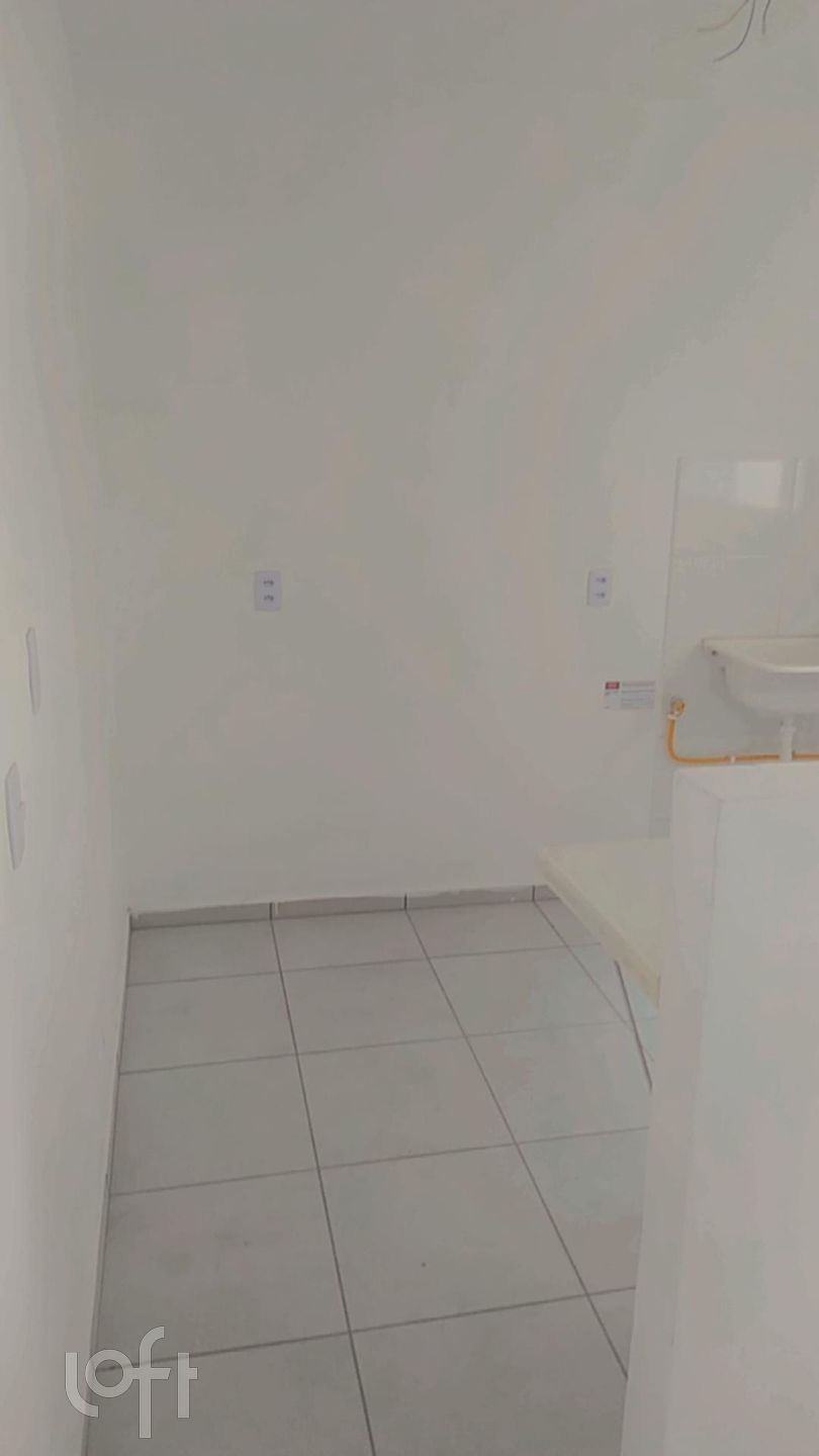 Apartamento à venda com 2 quartos, 40m² - Foto 6