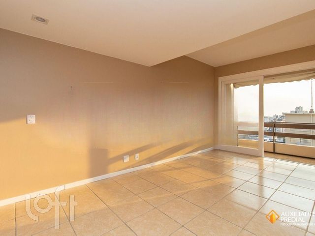 Apartamento com 48m², 1 dormitório, 1 suíte, 1 vaga, Rio Branco em Porto Alegre