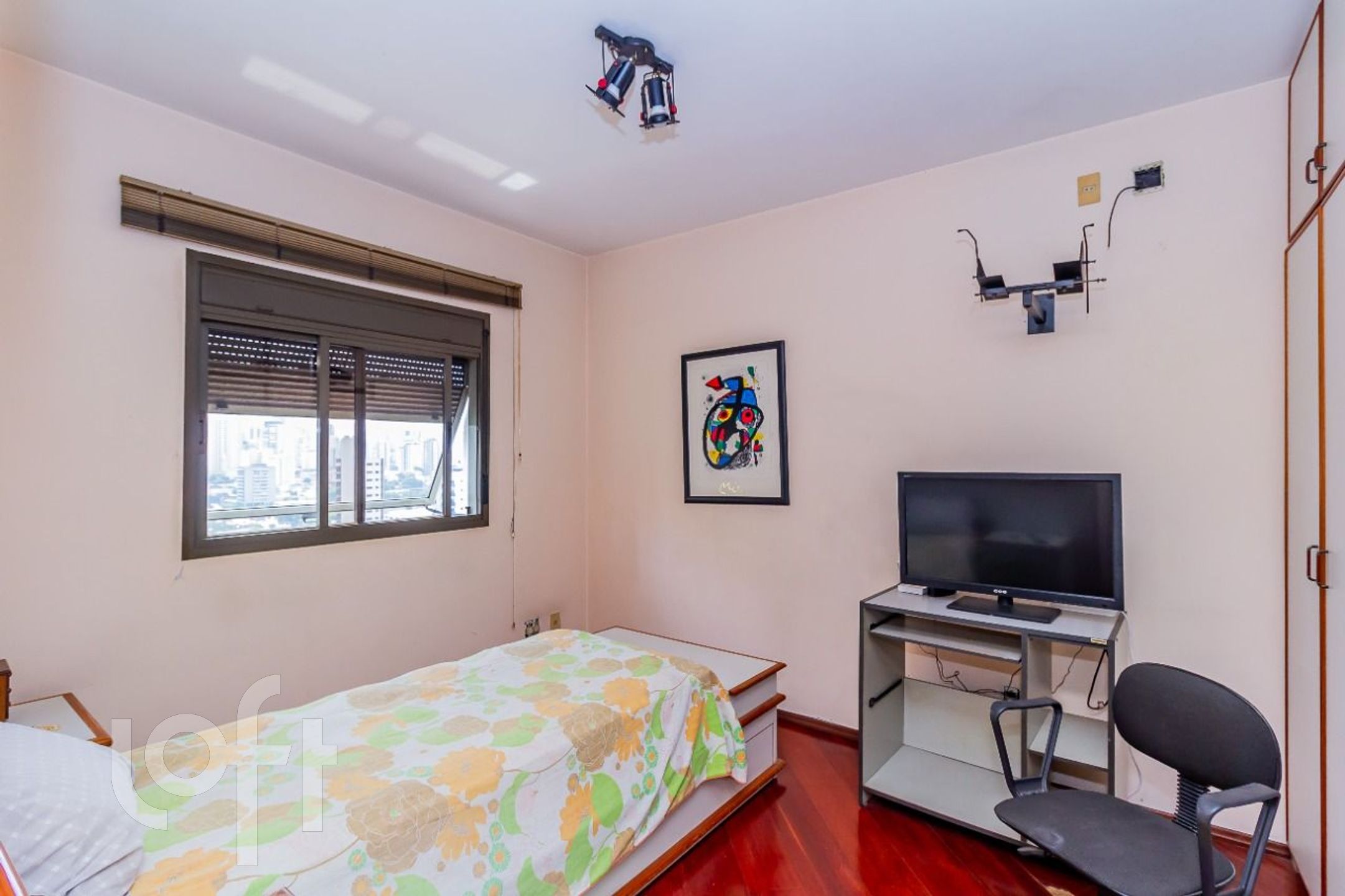 Apartamento à venda com 3 quartos, 240m² - Foto 32