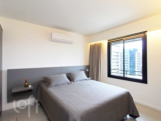 Apartamento com 130m², 2 dormitórios, 2 suítes, 2 vagas, Auxiliadora em Porto Alegre