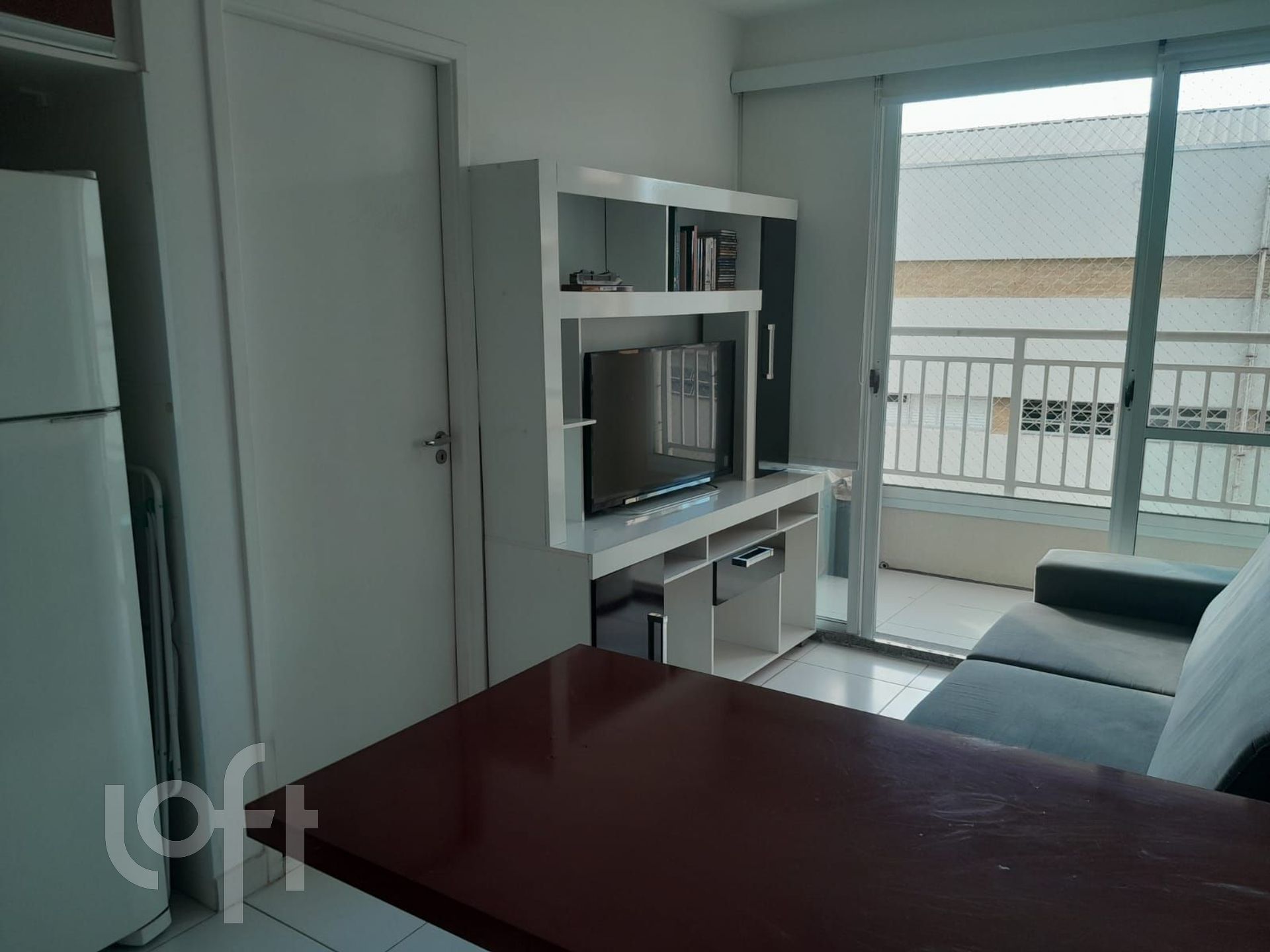 Apartamento à venda com 1 quarto, 32m² - Foto 1