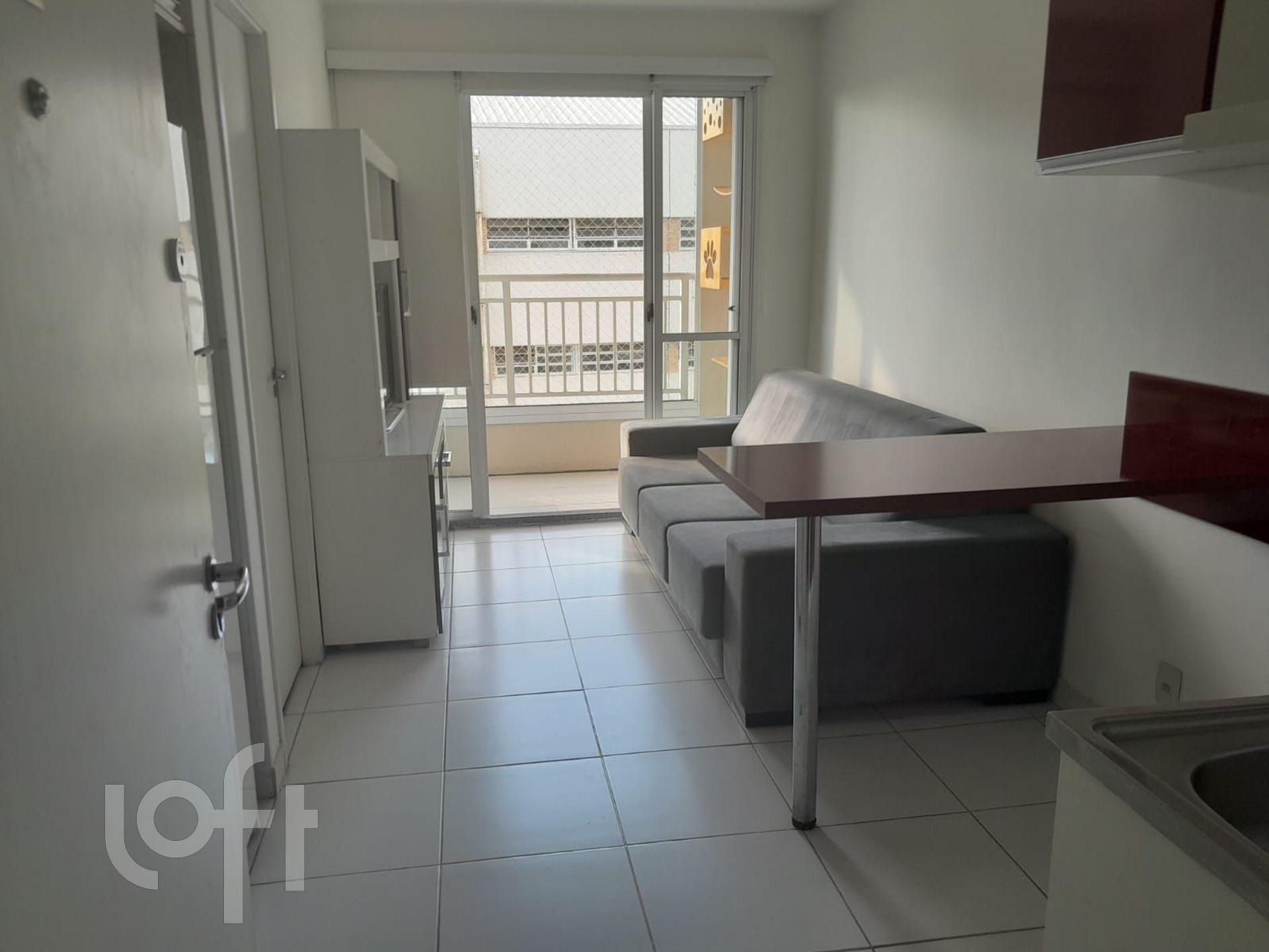 Apartamento à venda com 1 quarto, 32m² - Foto 2