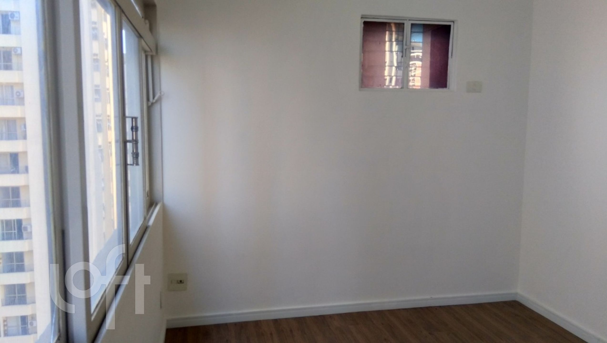 Apartamento à venda com 1 quarto, 45m² - Foto 2