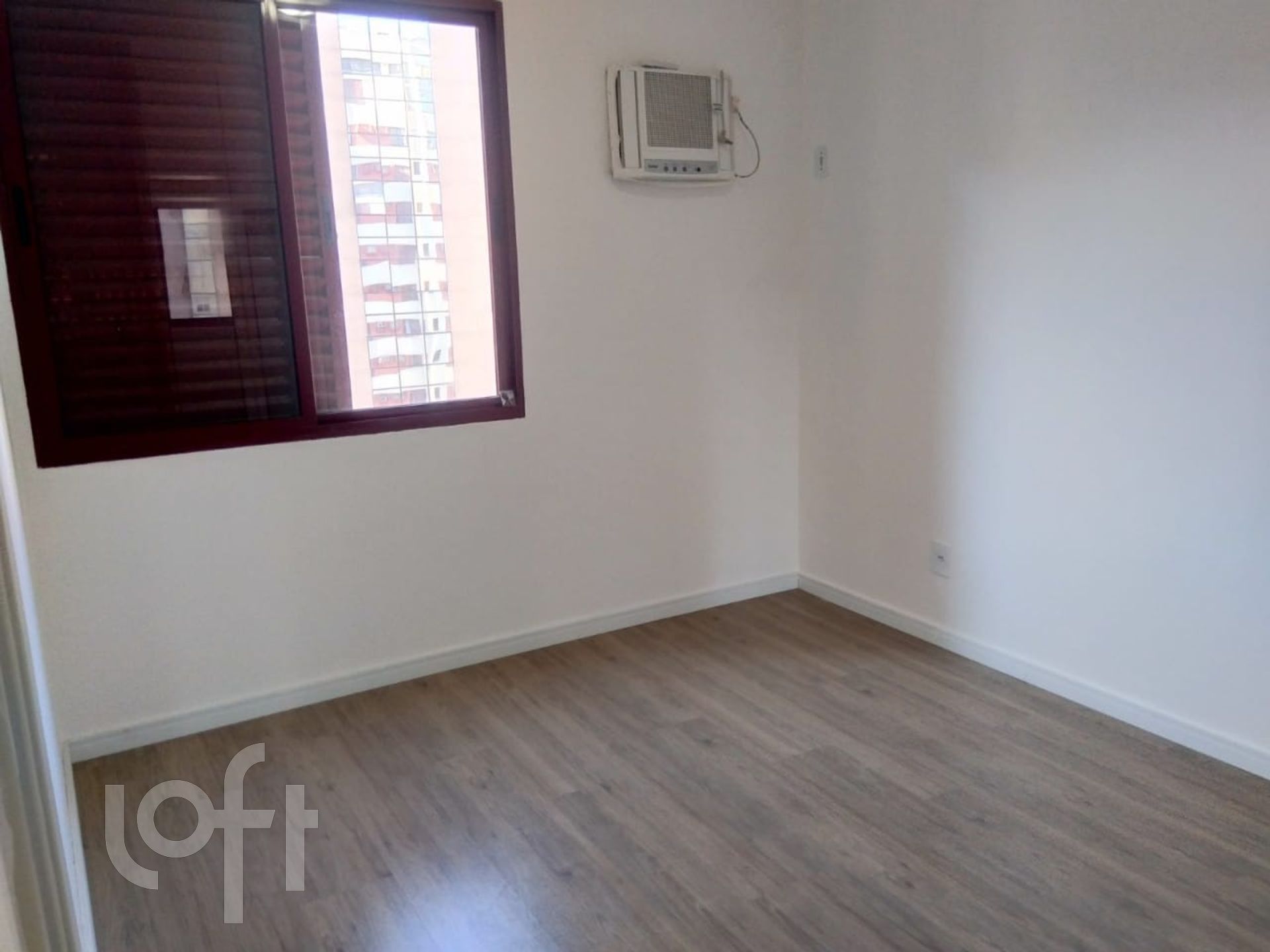 Apartamento à venda com 1 quarto, 45m² - Foto 27