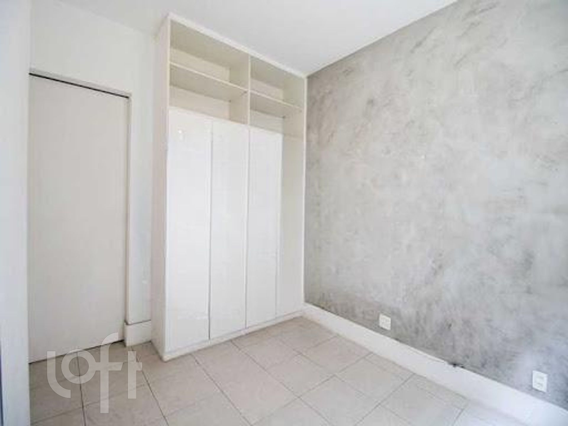 Apartamento à venda com 2 quartos, 72m² - Foto 1