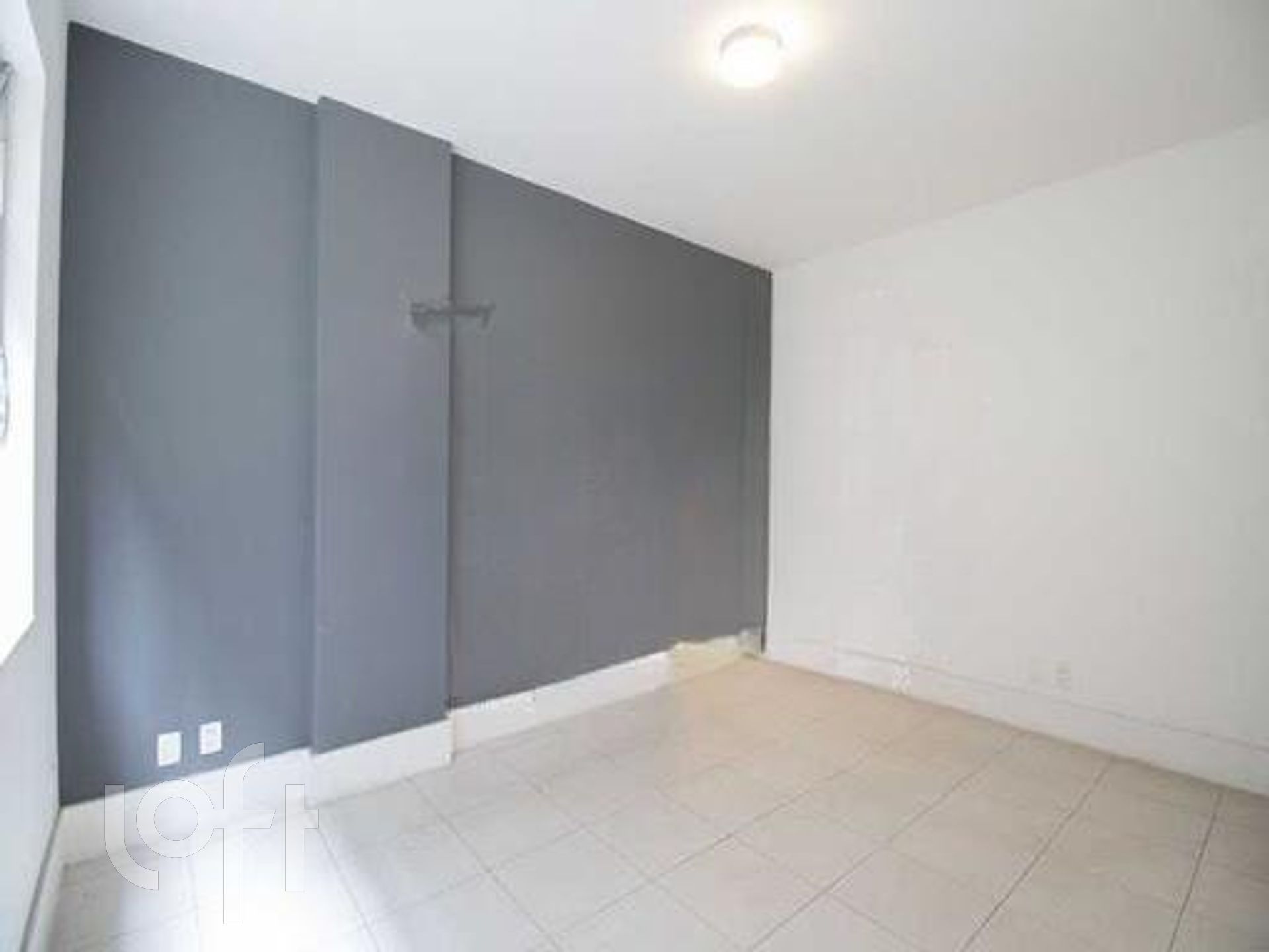 Apartamento à venda com 2 quartos, 72m² - Foto 2