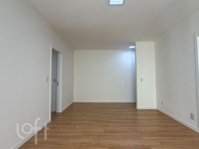 Apartamento com 104m², 3 dormitórios, 1 suíte, 1 vaga, Auxiliadora em Porto Alegre
