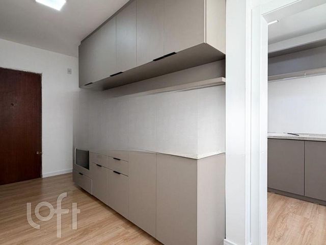 Apartamento com 104m², 3 dormitórios, 1 suíte, 1 vaga, Auxiliadora em Porto Alegre