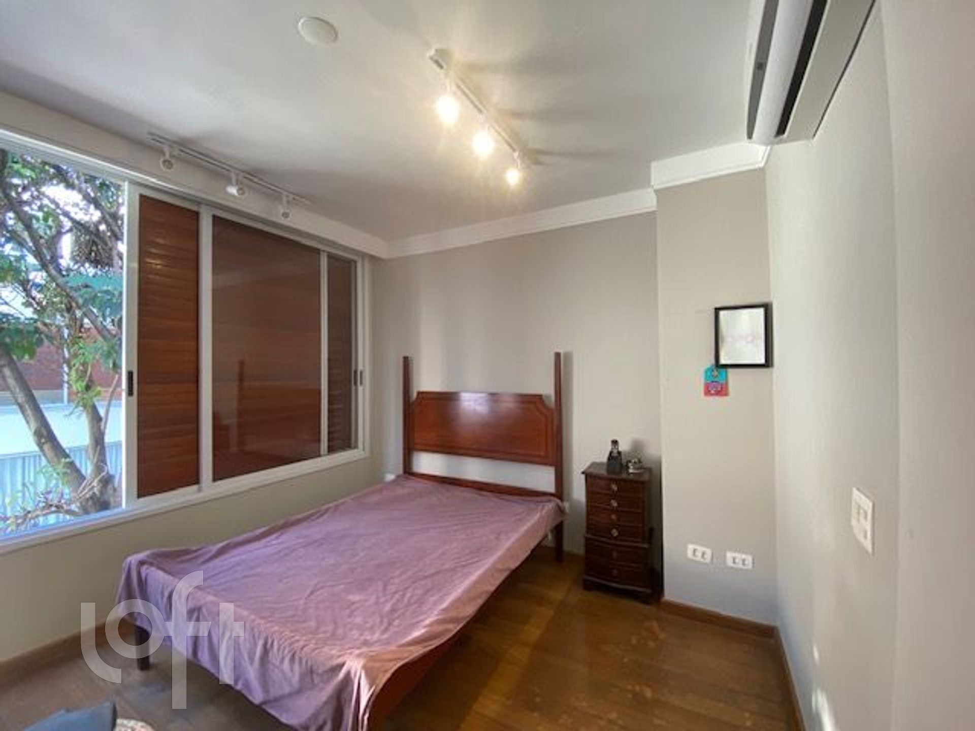 Casa à venda com 3 quartos, 240m² - Foto 28