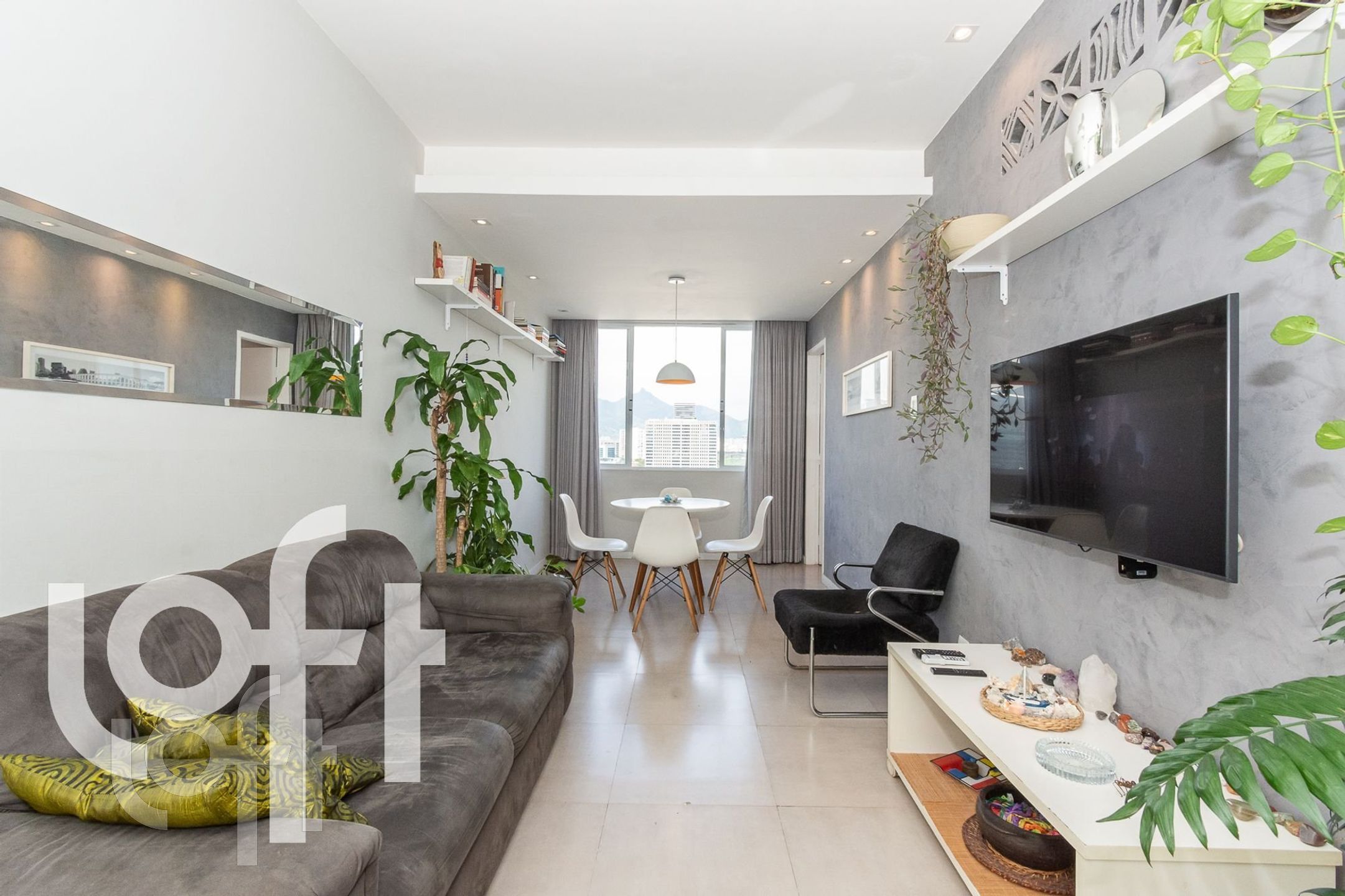 Apartamento à venda em Centro com 52 m², 2 quartos