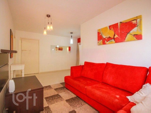 Apartamento com 85m², 3 dormitórios, 1 suíte, 2 vagas, Vila Ipiranga em Porto Alegre