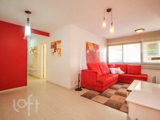 Apartamento com 85m², 3 dormitórios, 1 suíte, 2 vagas, Vila Ipiranga em Porto Alegre