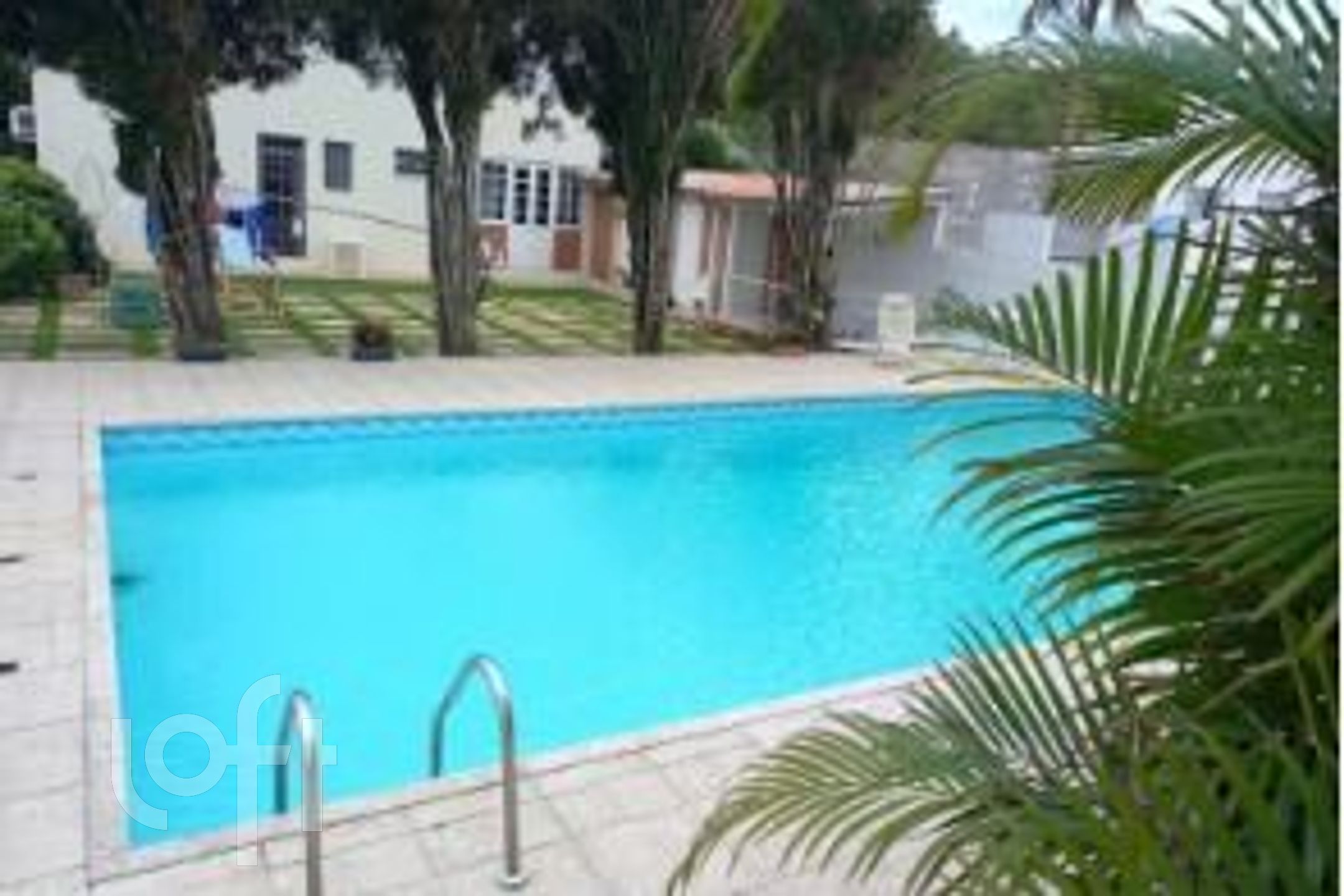 Apartamentos com 362m², 5 quartos, 2 suítes, 2 garagens, no bairro Tapera da Base em Florianópolis