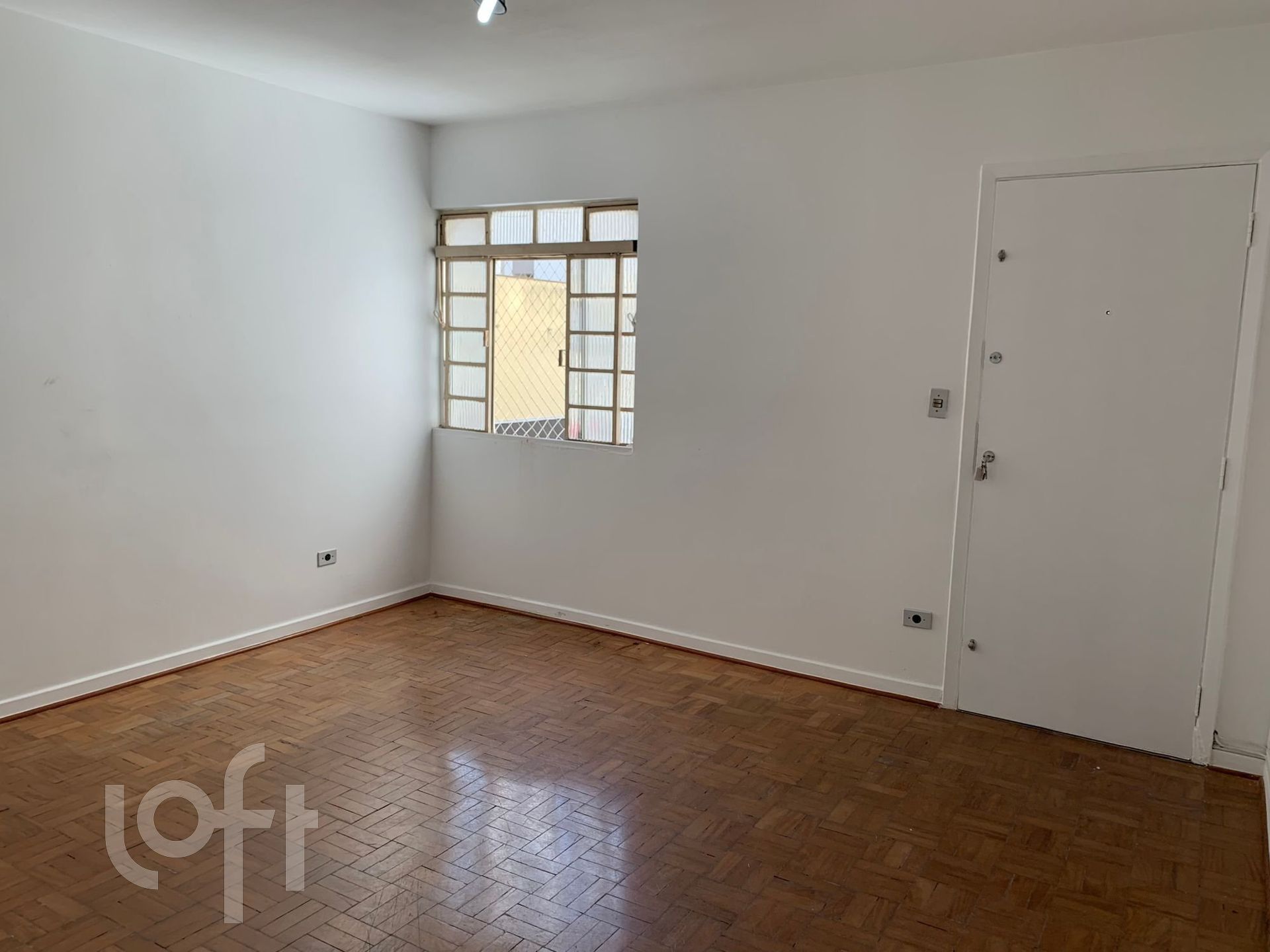 Apartamento à venda com 3 quartos, 77m² - Foto 1