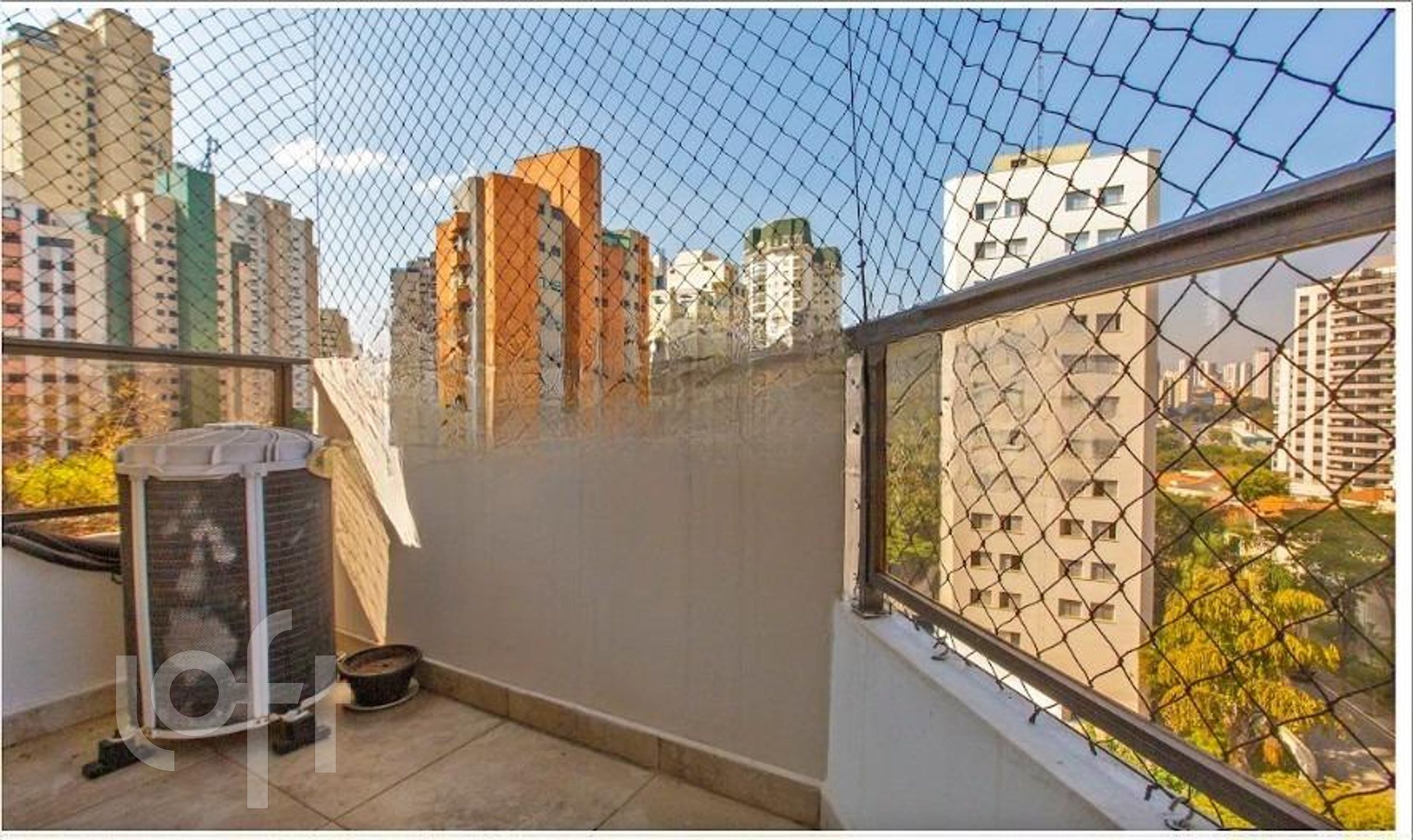 Apartamento à venda com 4 quartos, 230m² - Foto 4