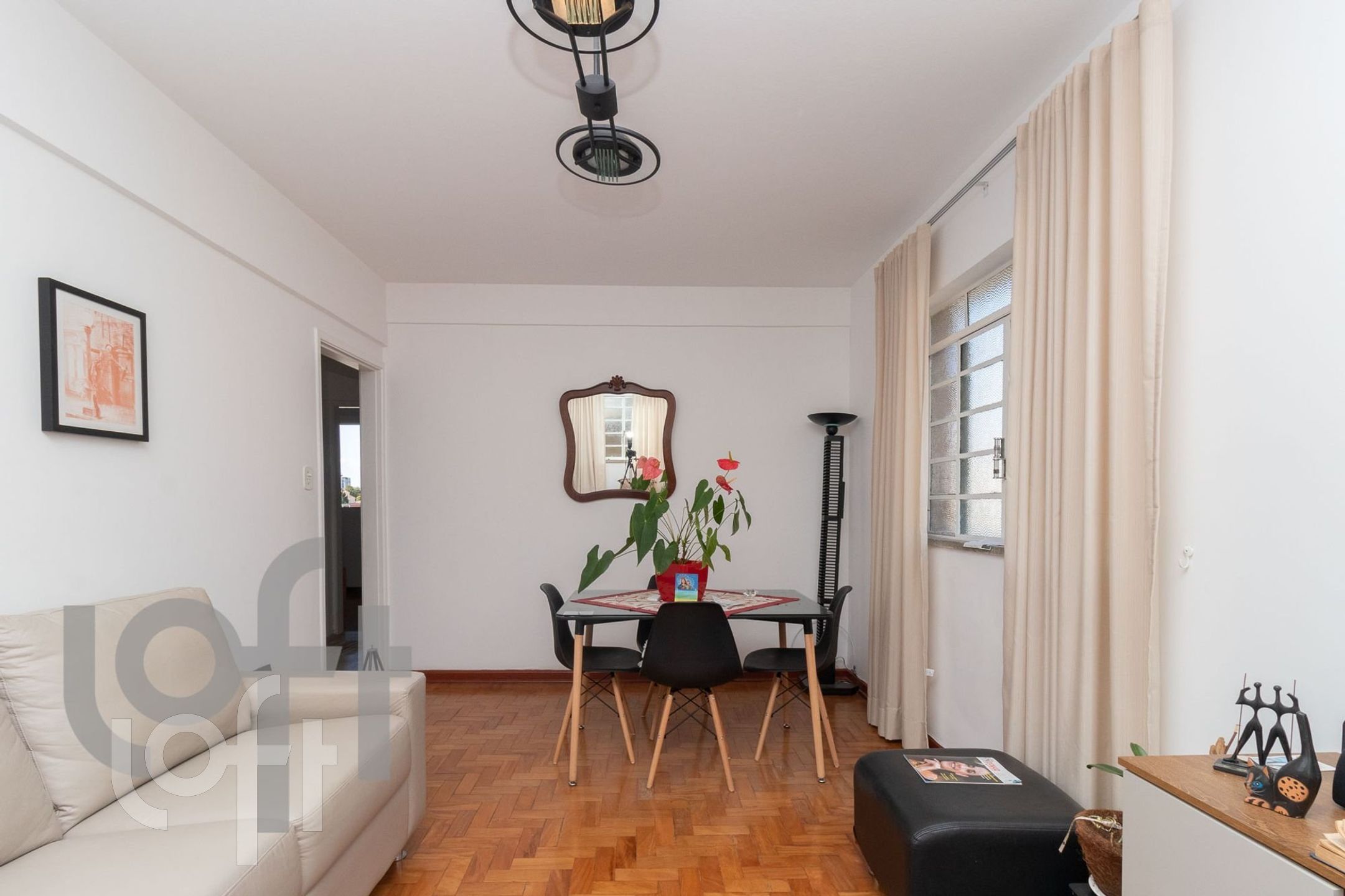 Apartamento à venda com 2 quartos, 62m² - Foto 1