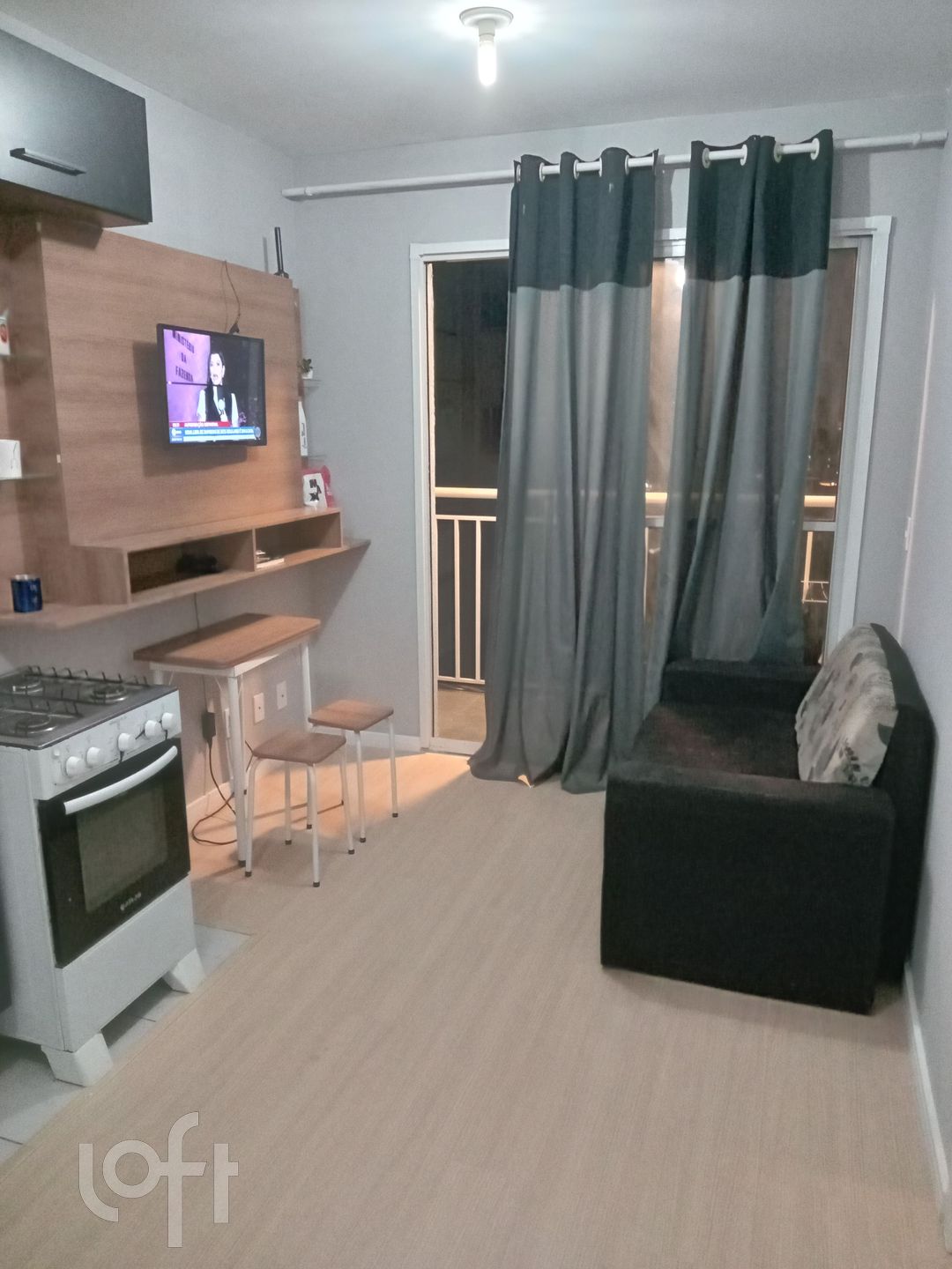 Apartamento à venda com 1 quarto, 27m² - Foto 1