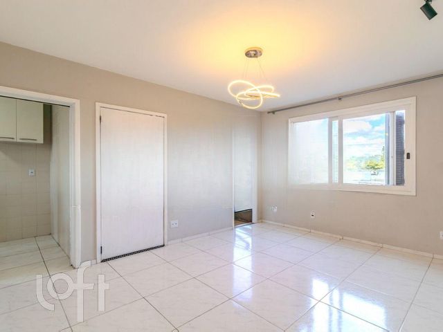 Apartamento com 80m², 2 dormitórios, 1 suíte, 2 vagas, Vila Ipiranga em Porto Alegre