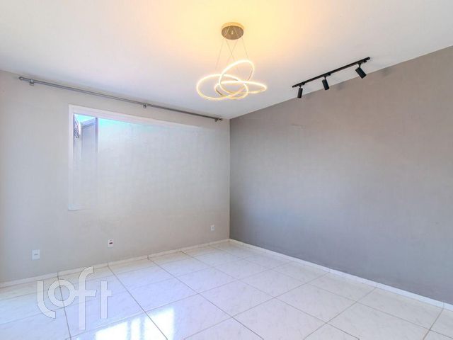 Apartamento com 80m², 2 dormitórios, 1 suíte, 2 vagas, Vila Ipiranga em Porto Alegre