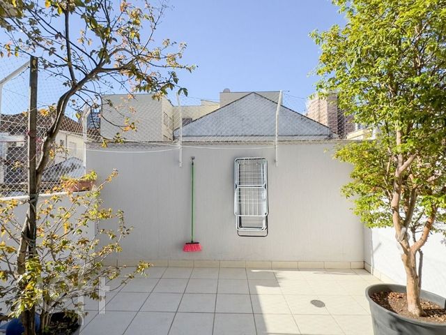 Apartamento com 75m², 2 dormitórios, 1 vaga, Rio Branco em Porto Alegre