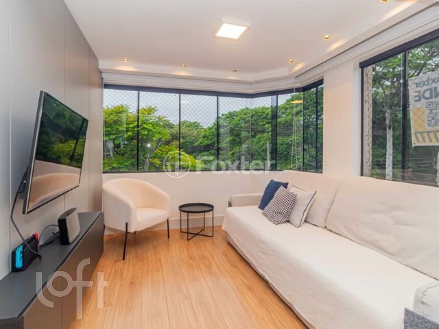 Apartamento com 99m², 3 dormitórios, 1 suíte, 2 vagas, Vila Ipiranga em Porto Alegre