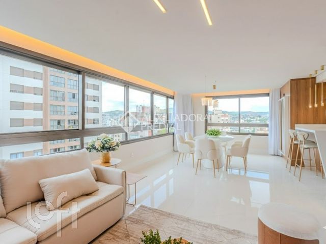 Apartamento com 125m², 3 dormitórios, 2 suítes, 2 vagas, Petrópolis em Porto Alegre