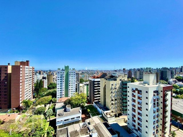 Apartamento com 125m², 3 dormitórios, 2 suítes, 2 vagas, Petrópolis em Porto Alegre