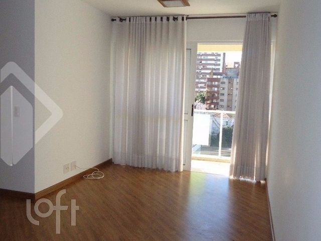 Apartamento com 86m², 3 dormitórios, 1 suíte, 1 vaga, Petrópolis em Porto Alegre
