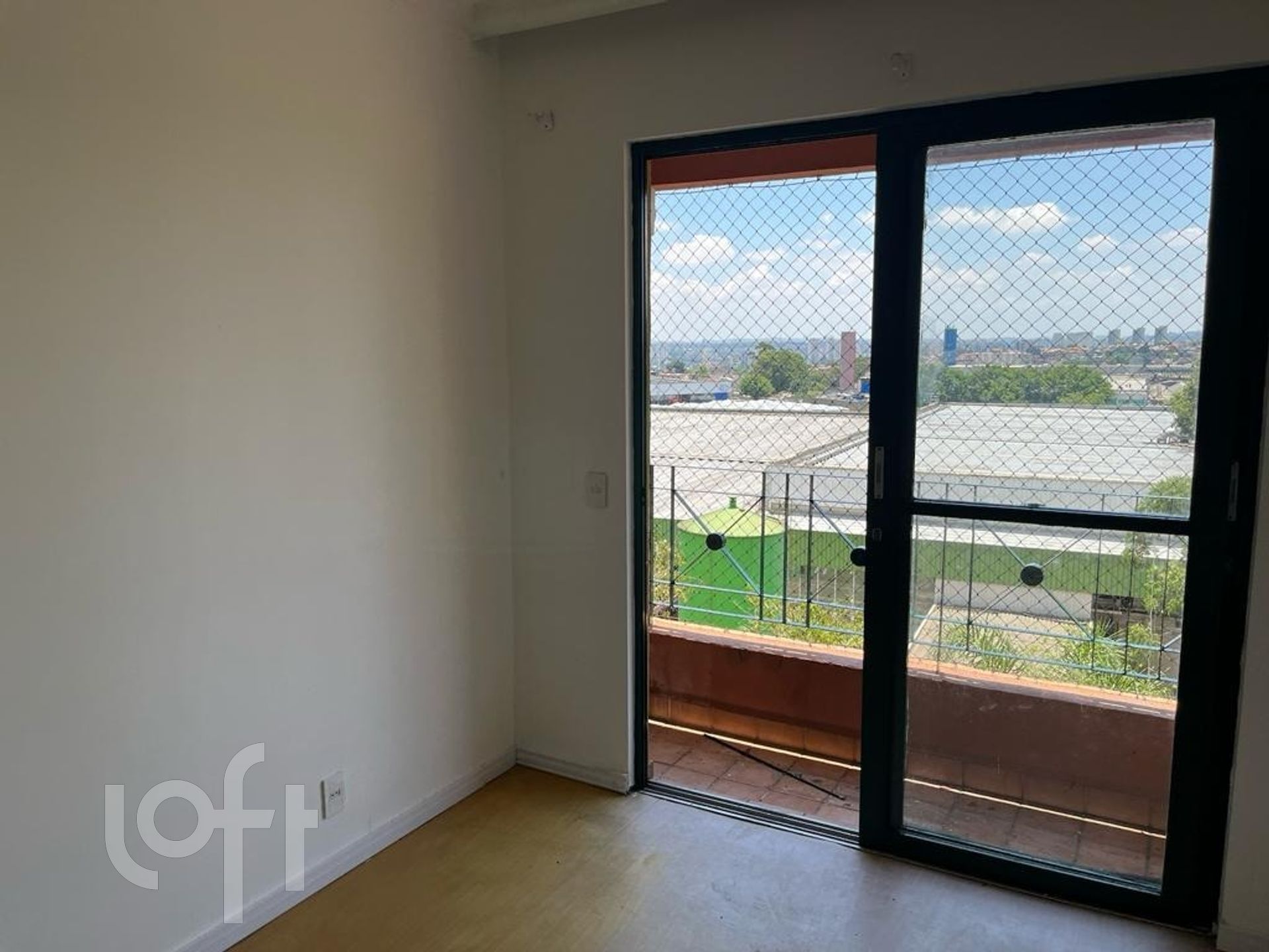 Apartamento à venda com 3 quartos, 67m² - Foto 3