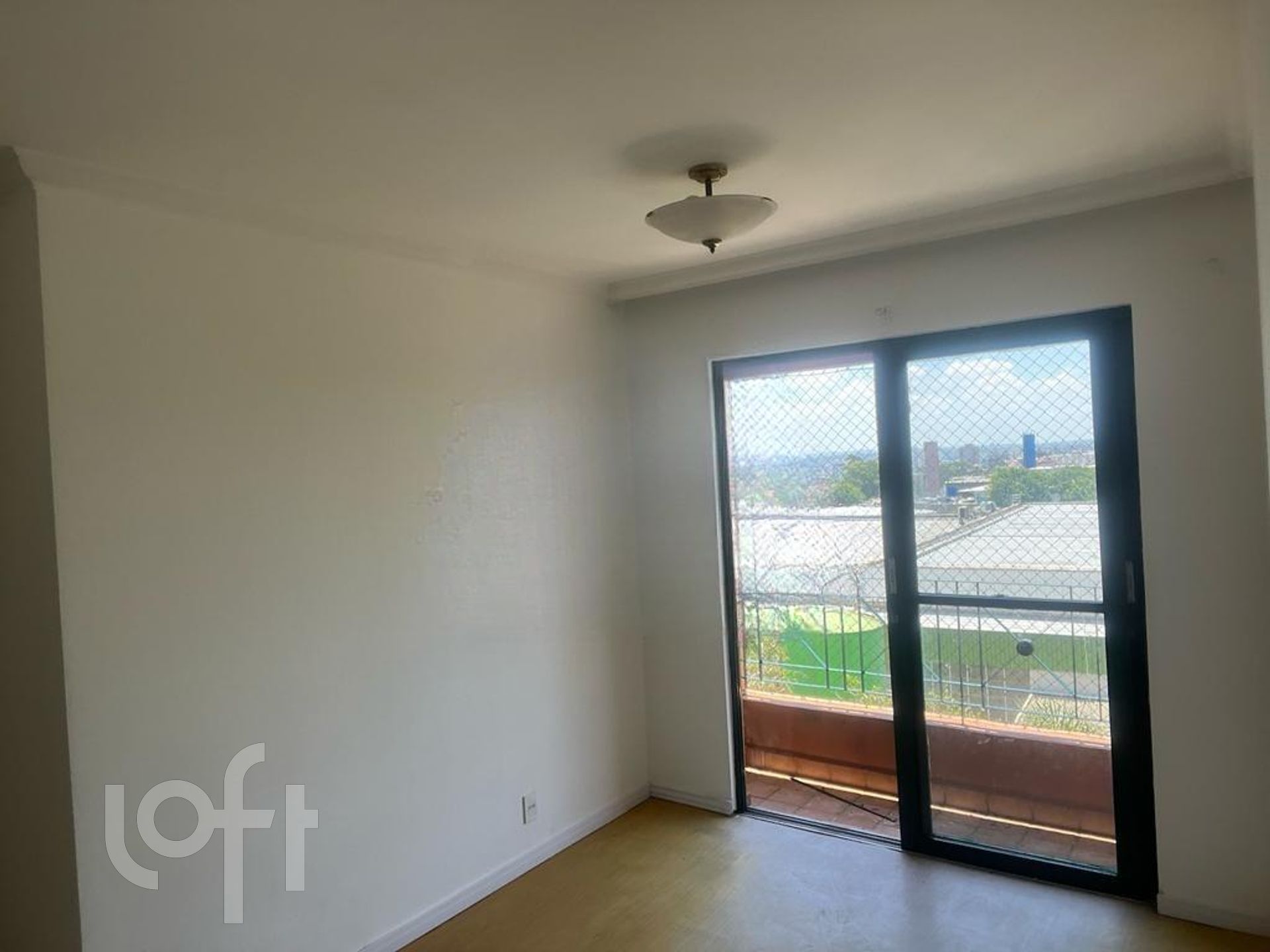 Apartamento à venda com 3 quartos, 67m² - Foto 2