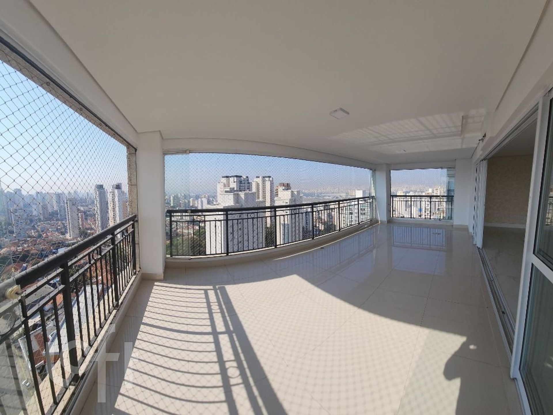 Apartamento à venda com 4 quartos, 260m² - Foto 1