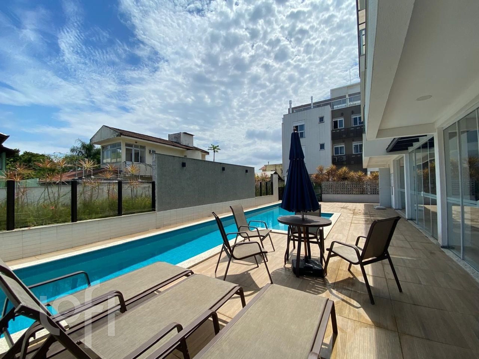 Apartamento à venda em Campeche Leste com 81 m², 3 quartos, 1 suíte, 2 vagas