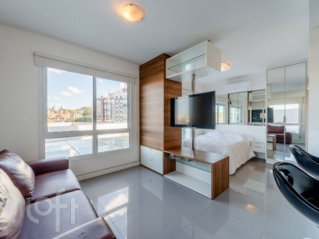 Apartamento com 37m², 1 dormitório, 1 suíte, 1 vaga, Três Figueiras em Porto Alegre