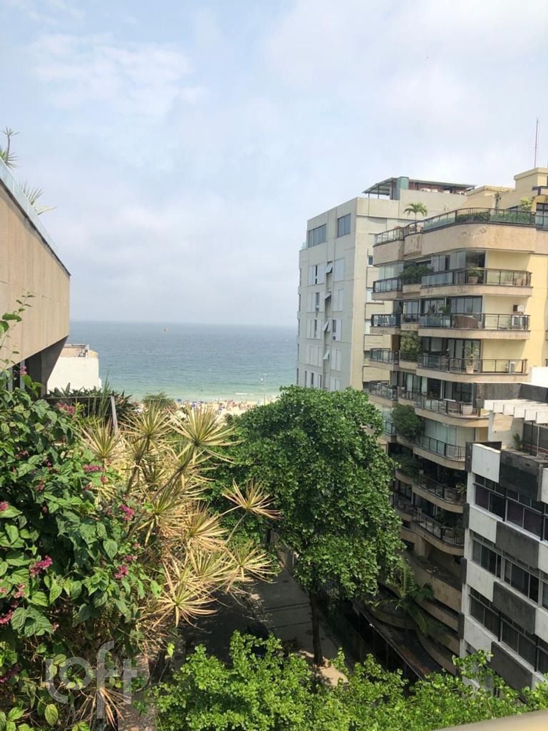 Apartamento à venda com 3 quartos, 280m² - Foto 2