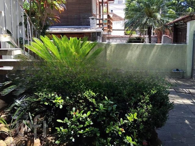 Casa com 310m², 3 dormitórios, 2 vagas, Cristo Redentor em Porto Alegre