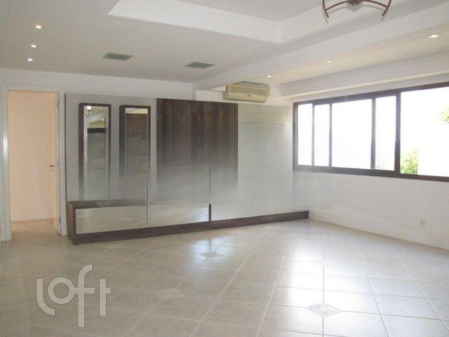 Apartamento com 106m², 3 dormitórios, 1 suíte, 2 vagas, Higienópolis em Porto Alegre