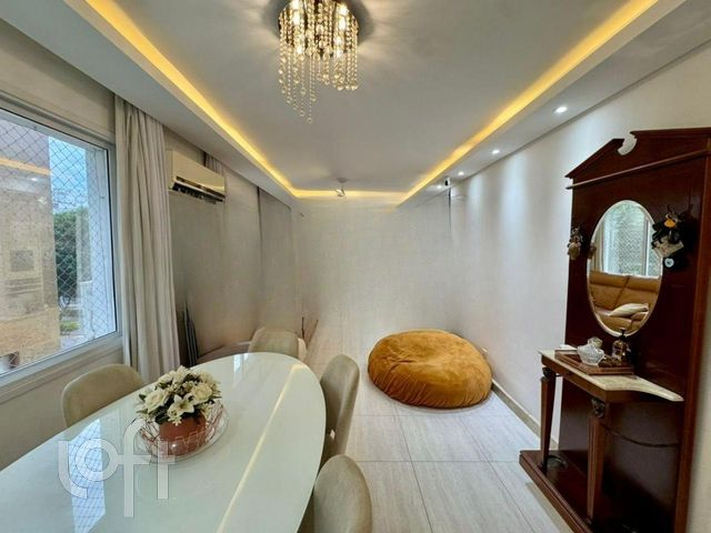 Apartamento com 101m², 3 dormitórios, 2 vagas, Petrópolis em Porto Alegre