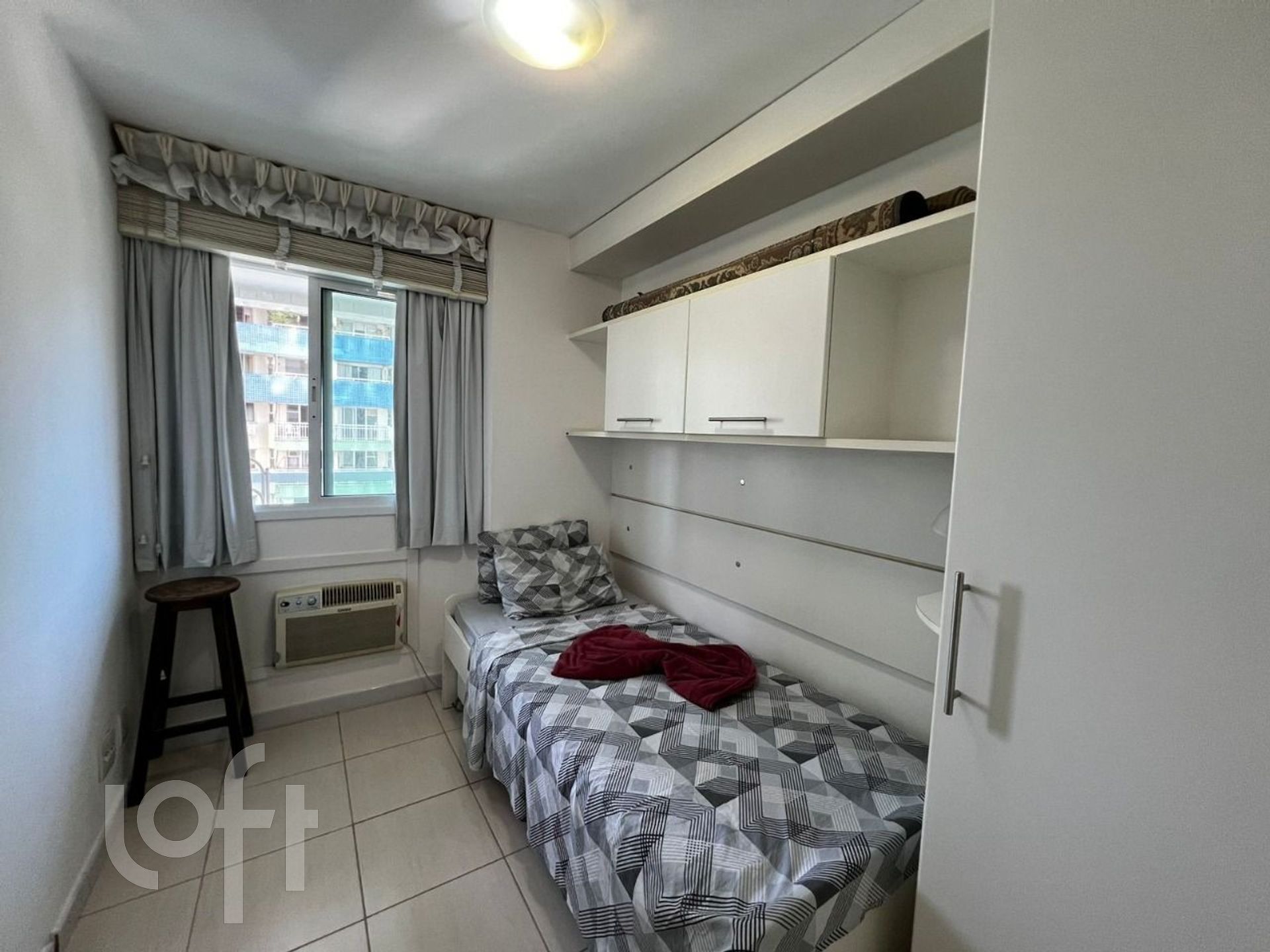 Apartamento à venda com 2 quartos, 80m² - Foto 13