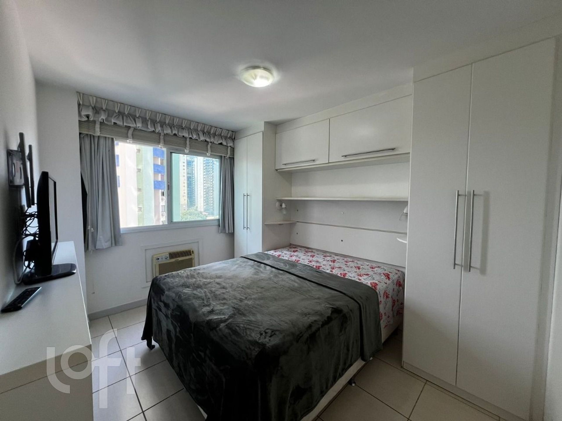 Apartamento à venda com 2 quartos, 80m² - Foto 12