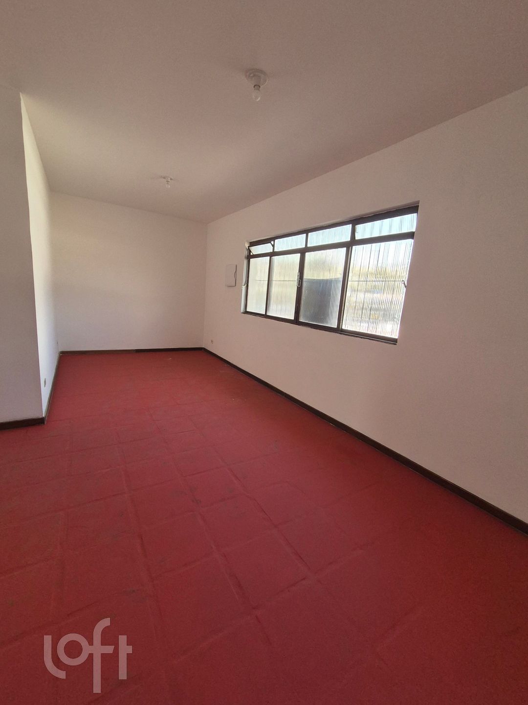 Casa à venda com 6 quartos, 350m² - Foto 1