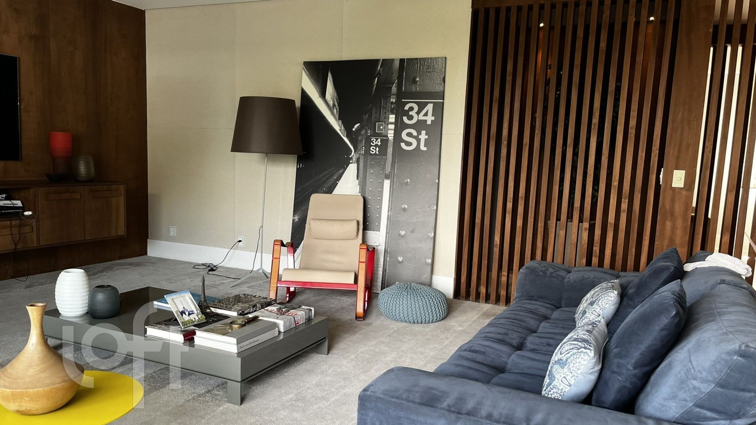 Apartamento à venda com 3 quartos, 228m² - Foto 2