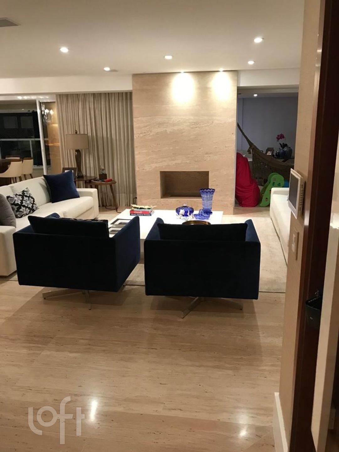 Apartamento à venda com 4 quartos, 335m² - Foto 4