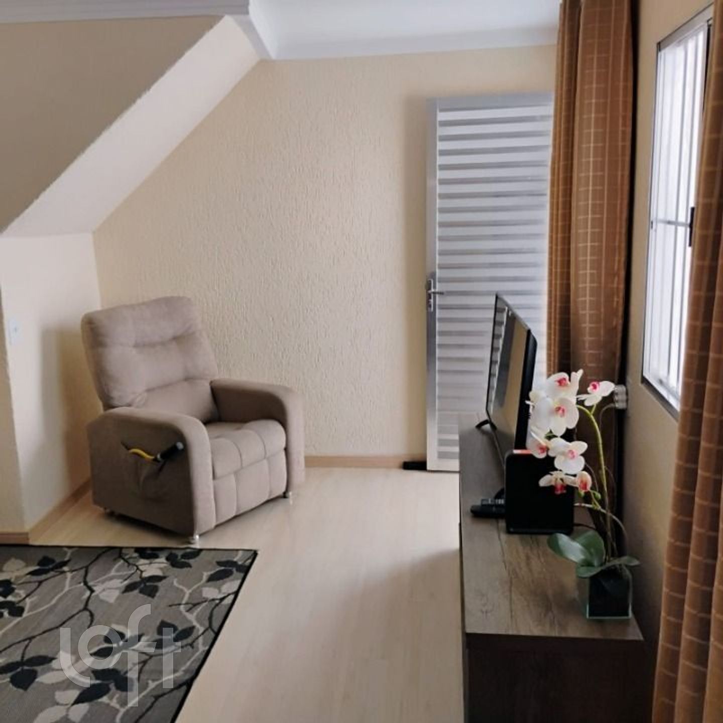Casa à venda em Cidade das Flores com 174 m², 4 quartos, 2 vagas