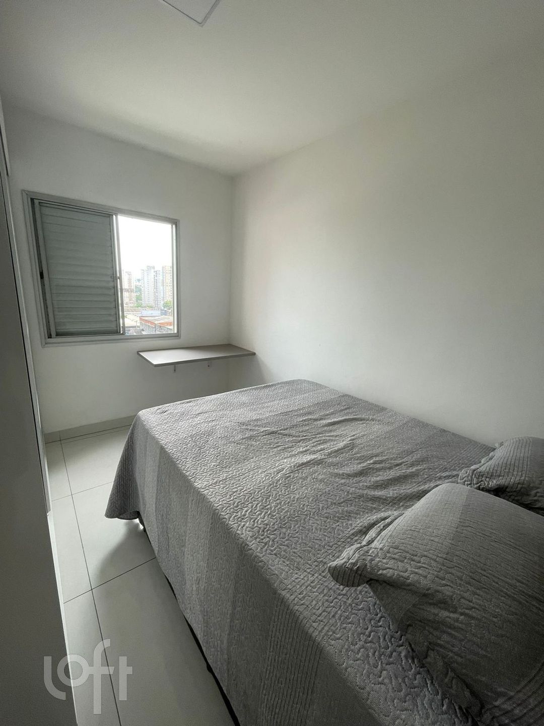 Apartamento à venda com 1 quarto, 38m² - Foto 2