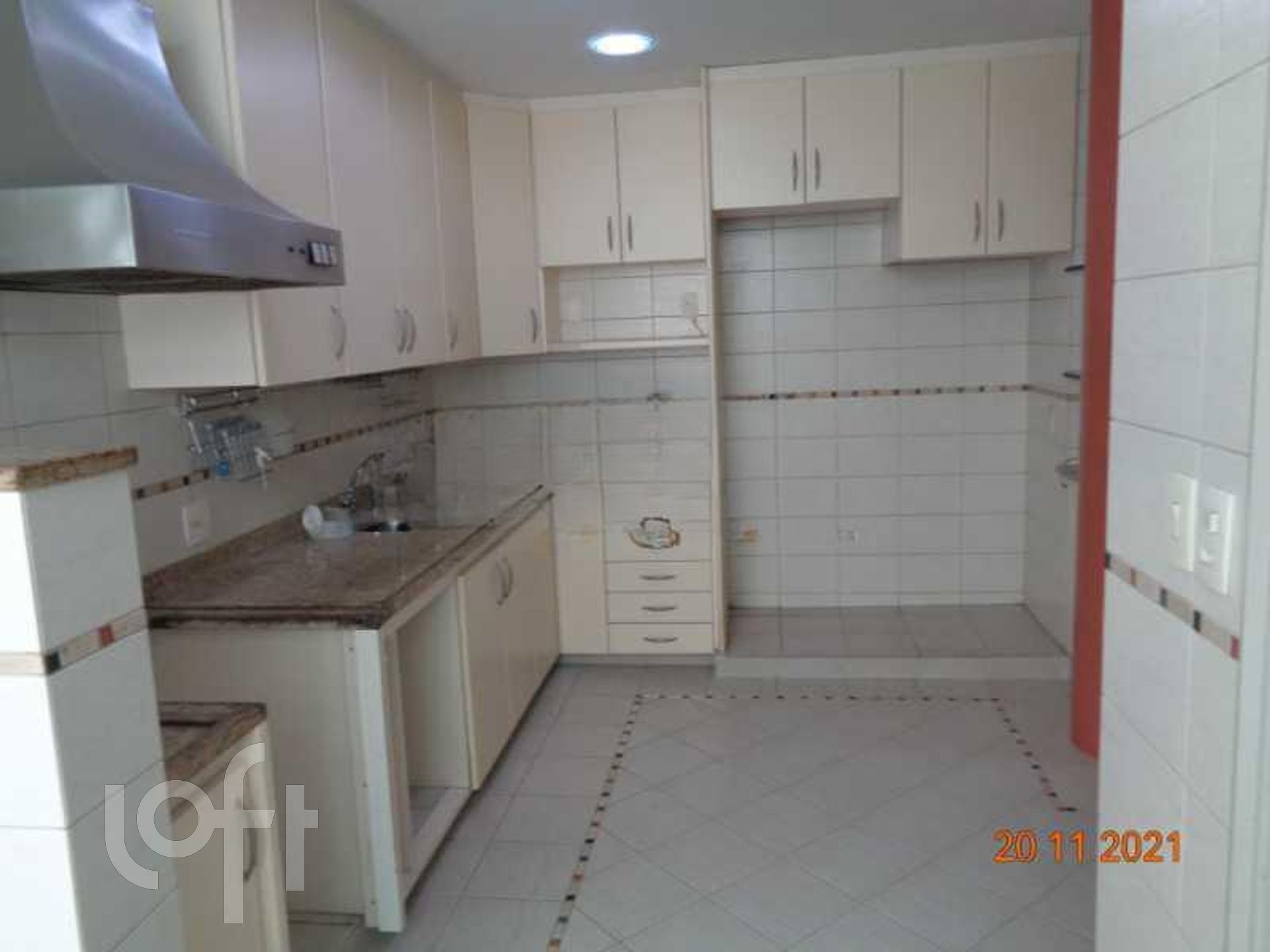 Apartamento à venda com 4 quartos, 202m² - Foto 12