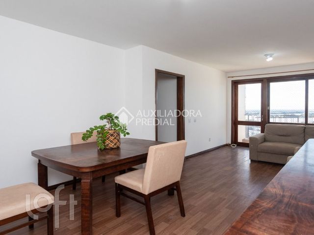 Apartamento com 89m², 2 dormitórios, 1 vaga, Independência em Porto Alegre