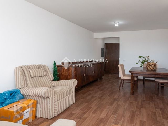 Apartamento com 89m², 2 dormitórios, 1 vaga, Independência em Porto Alegre